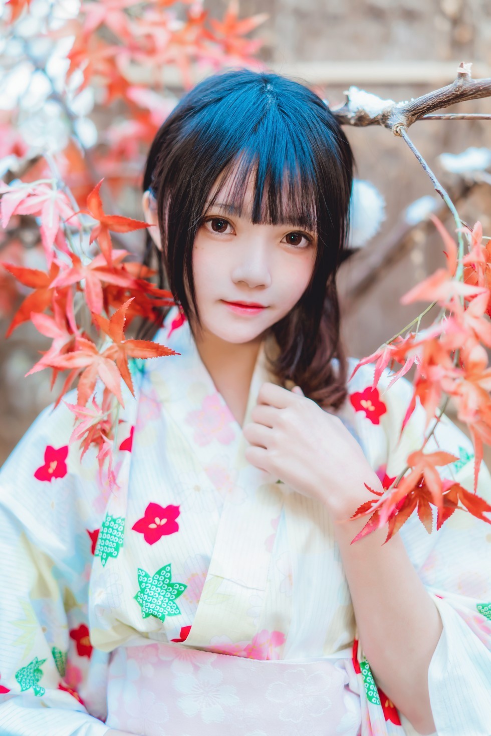 [喵糖映画]Vol.234_花色和服美少女户外红色枫叶下更显清爽迷人写真25P