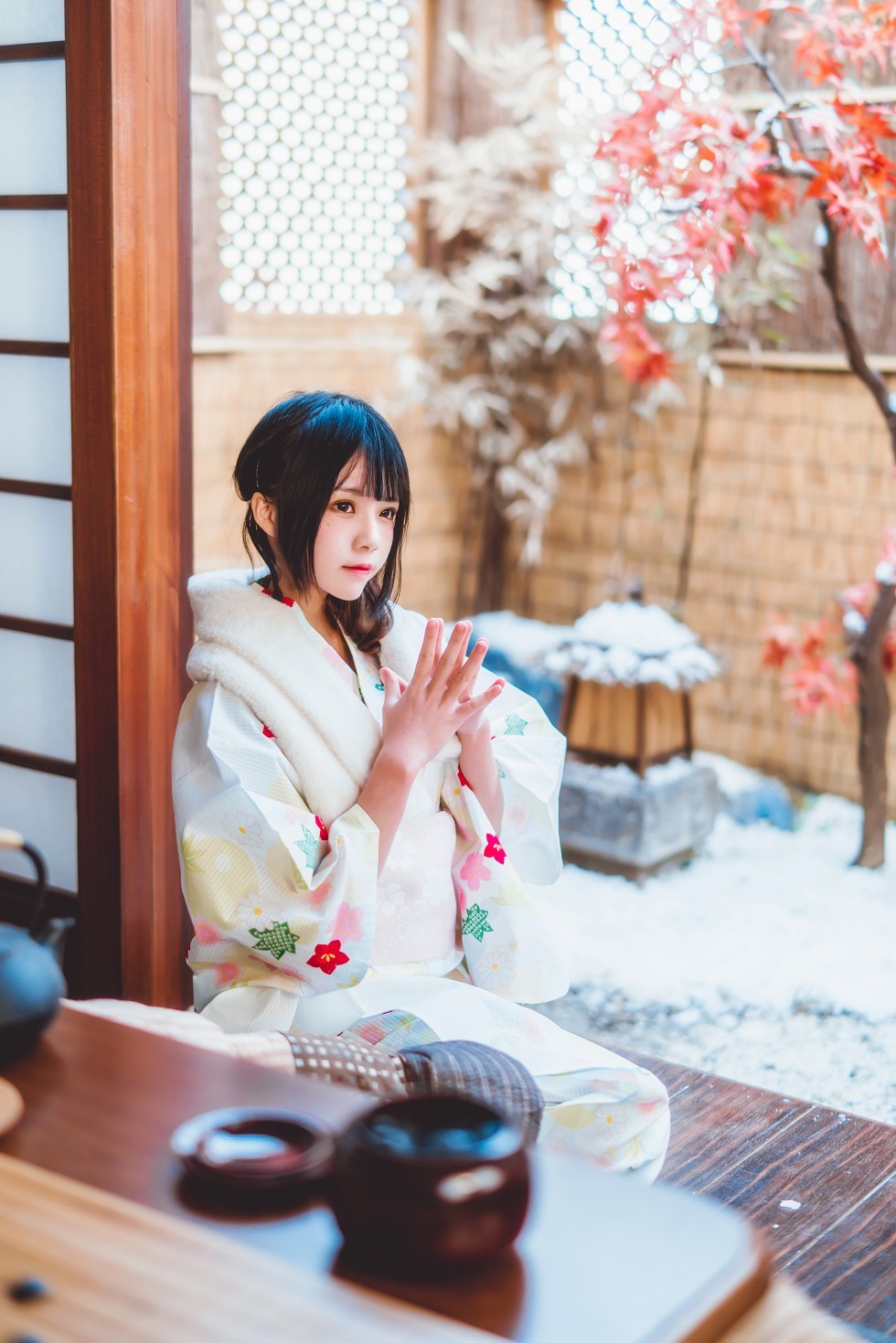 [喵糖映画]Vol.234_花色和服美少女户外红色枫叶下更显清爽迷人写真25P
