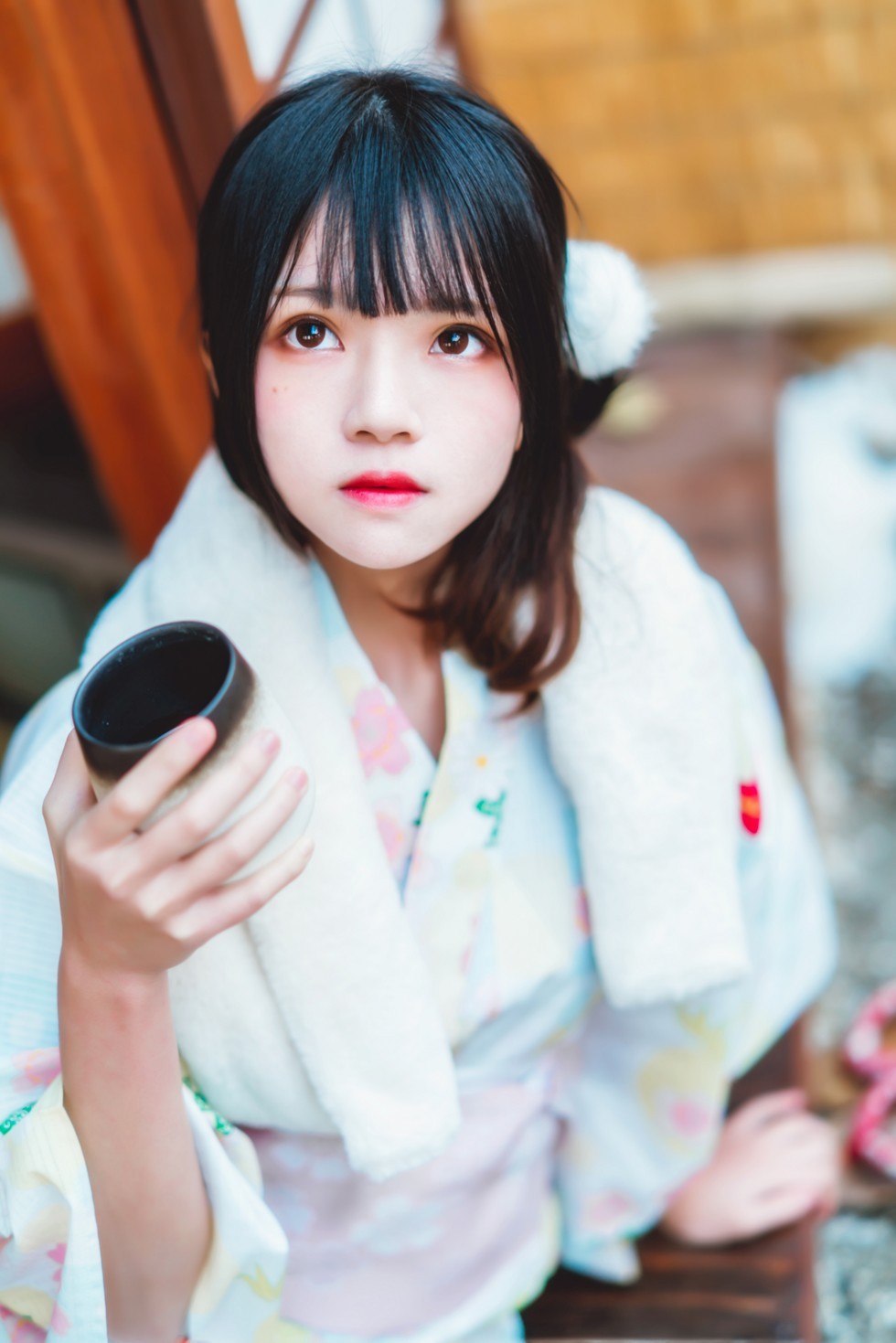 [喵糖映画]Vol.234_花色和服美少女户外红色枫叶下更显清爽迷人写真25P
