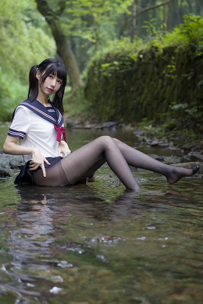 激萌学生妹魔物喵黑丝制服野外露出(图27)