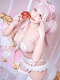 骚扰萌妹蜜汁猫裘丝滑巨乳美腿勾魂