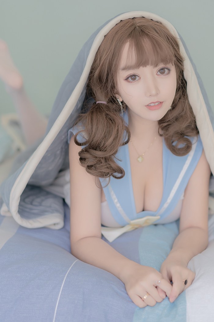 宅男女神米线线开档丝袜大秀美乳(图12)