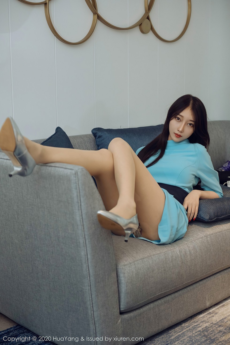 [HuaYang花漾]Vol.292_丽质模特玥儿玥er私房性感连身裙配肉丝裤袜豹纹内裤诱惑写真66P
