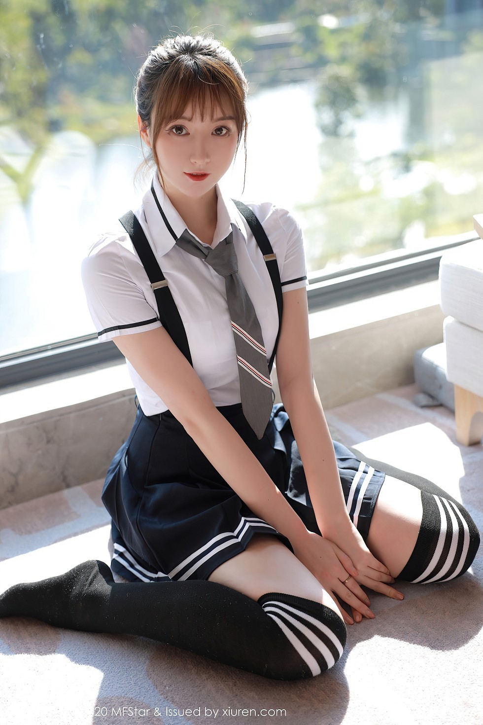 [MFStar模范学院]Vol.390_嫩模yoo优优四川旅拍学院风校服主题半脱露性感内衣写真67P