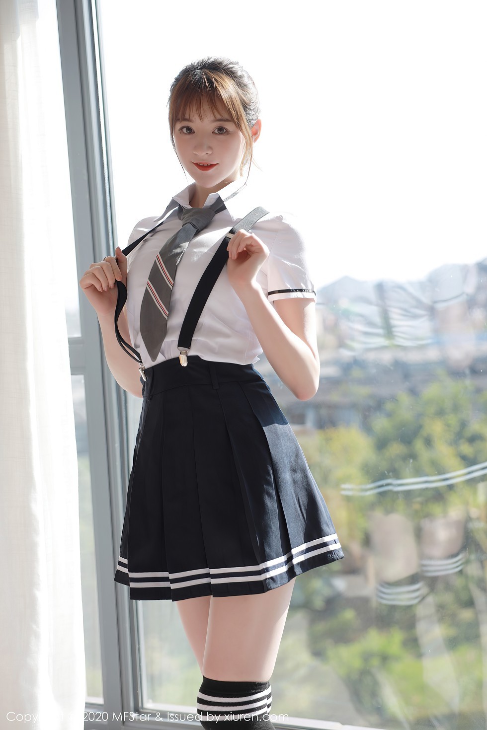 [MFStar模范学院]Vol.390_嫩模yoo优优四川旅拍学院风校服主题半脱露性感内衣写真67P