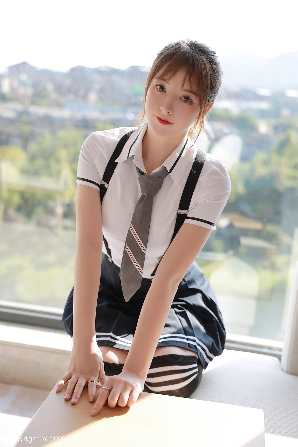 [MFStar模范学院]Vol.390_嫩模yoo优优四川旅拍学院风校服主题半脱露性感内衣写真67P