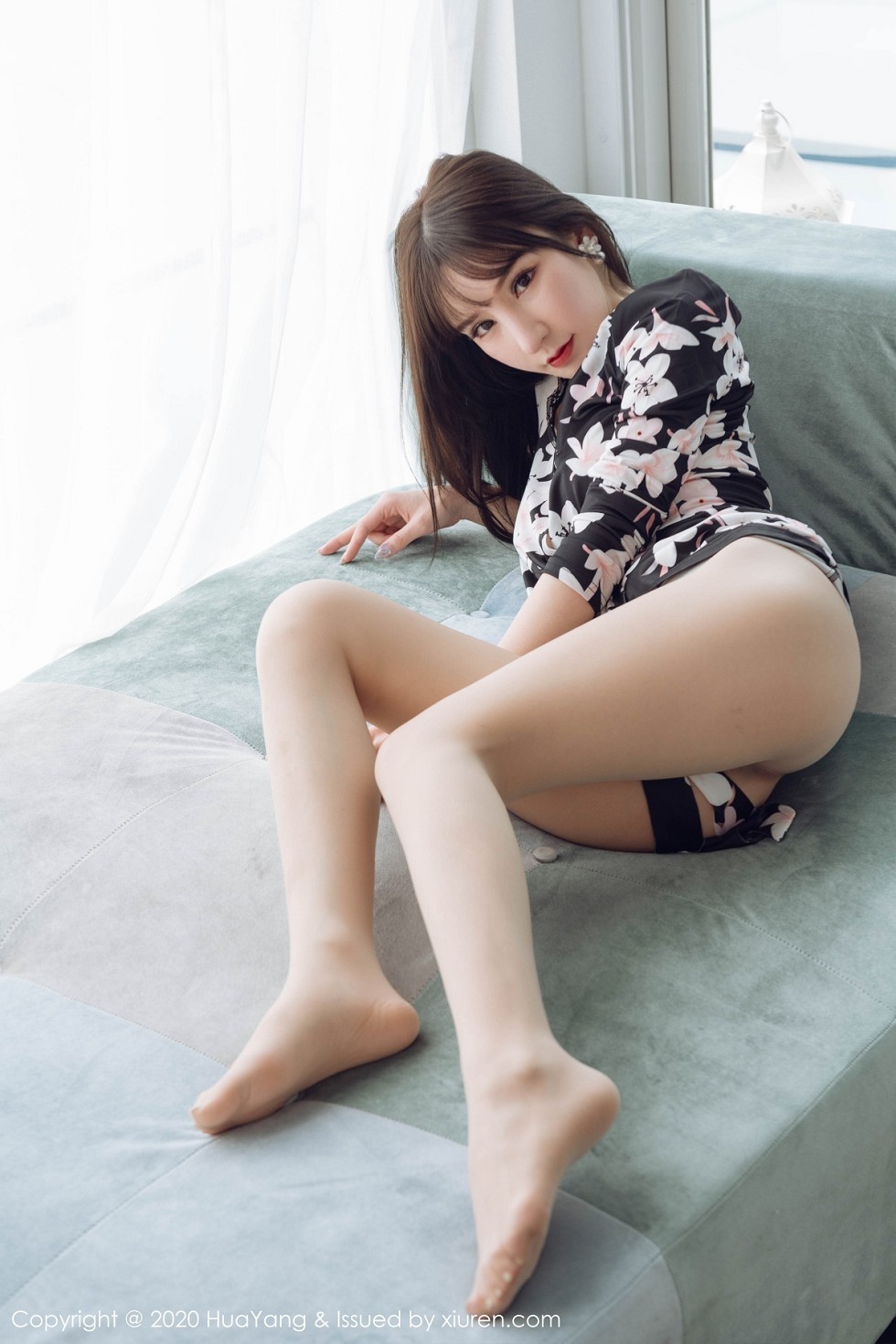 [HuaYang花漾]Vol.296_女神周于希Sandy大理旅拍脱团花和服露无内肉丝裤袜诱惑写真60P
