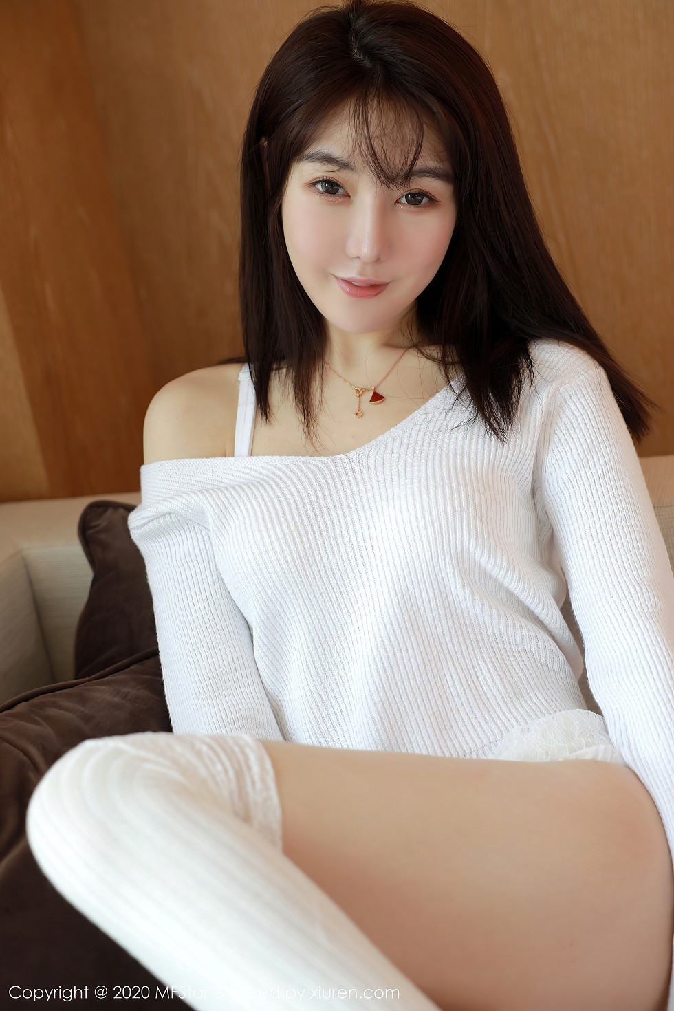 [MFStar模范学院]Vol.393_嫩模薛琪琪sandy四川旅拍私房性感白色蕾丝内衣完美诱惑写真77P