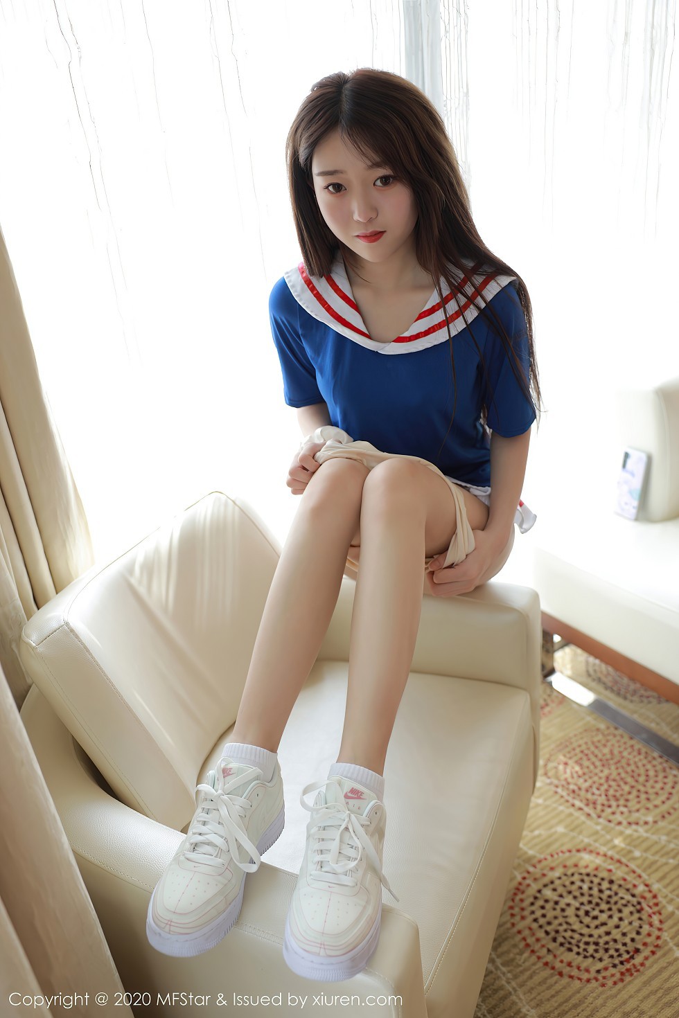 [MFStar模范学院]Vol.395_嫩模小奶瓶呜鸣私房水手服性感百褶裙秀翘臀美腿诱惑写真60P