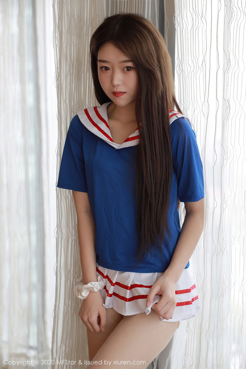 [MFStar模范学院]Vol.395_嫩模小奶瓶呜鸣私房水手服性感百褶裙秀翘臀美腿诱惑写真60P