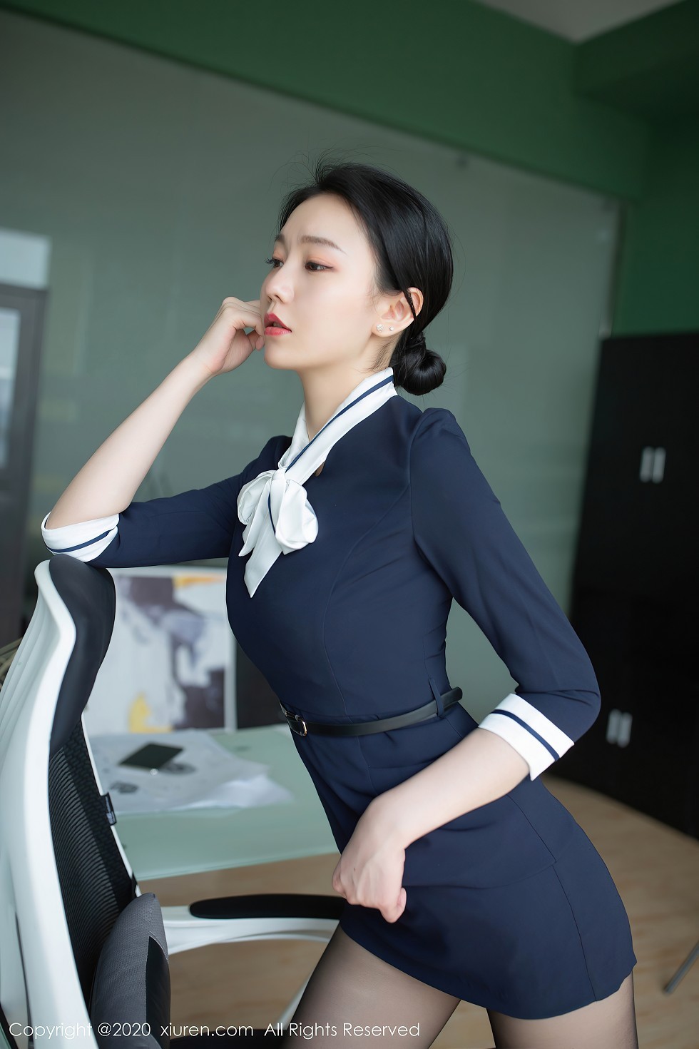 XiuRen第2614期_嫩模安然Maleah职场老板主题私房半脱性感内衣露豪乳诱惑写真66P