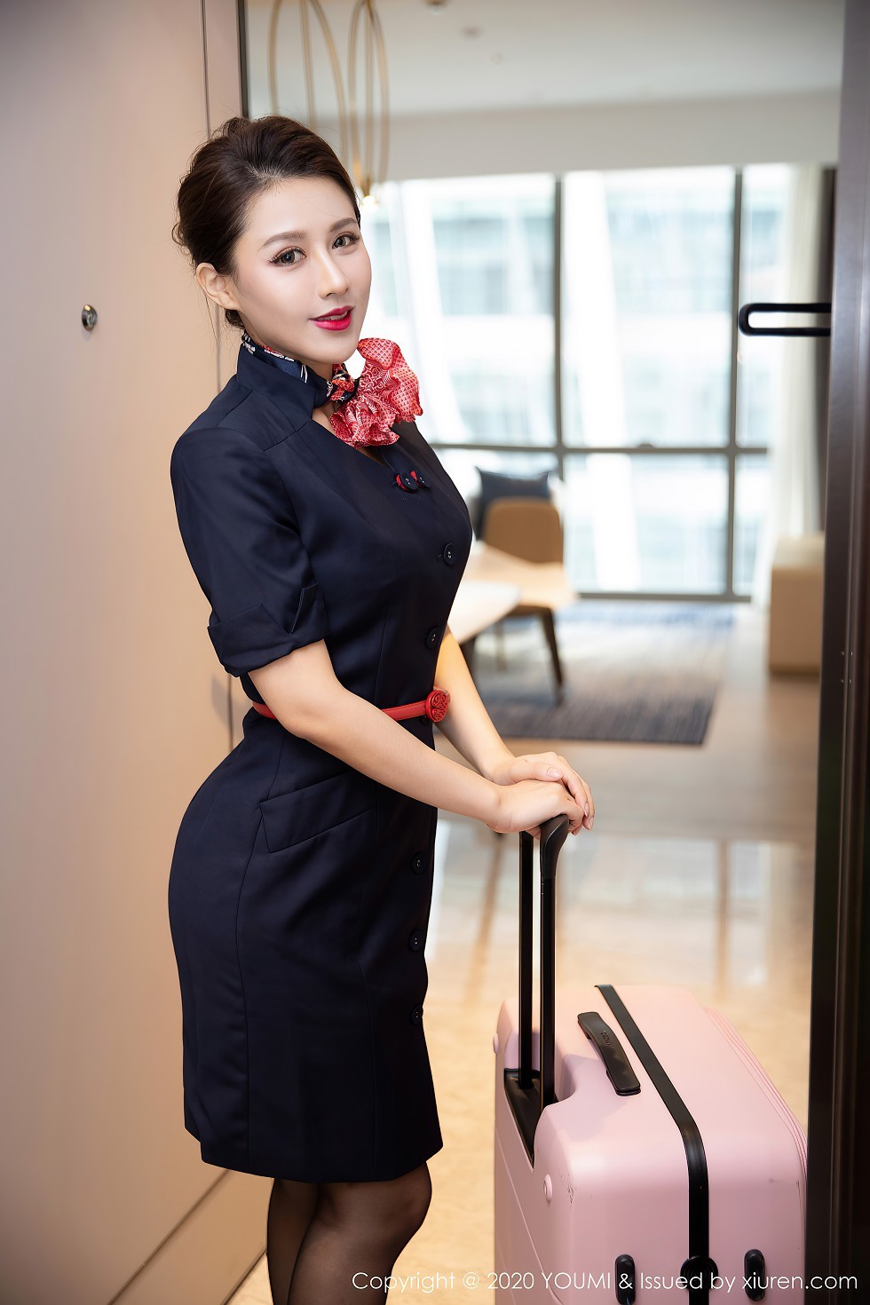 [YouMi尤蜜荟]Vol.536_嫩模徐安安私房空乘制服配无内黑丝裤袜情趣捆绑诱惑写真56P