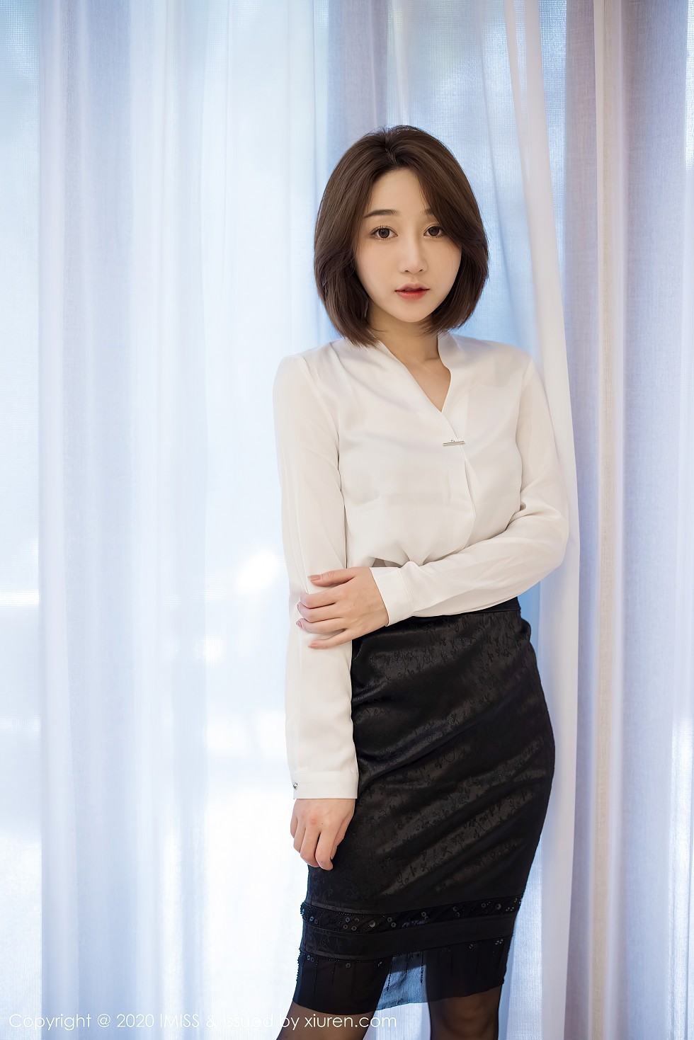 [IMISS爱蜜社]Vol.506_嫩模九月生_心愿旅拍职场秘书制服主题露私房内衣完美诱惑写真53P