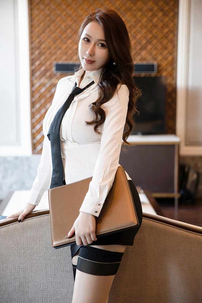 豪情白领尤妮丝极品尤物袒胸露乳(图6)