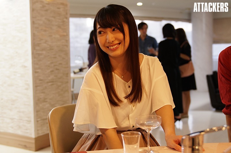 新婚妻子彻夜未归！「弥生みづき」参加高中同学会给老公戴绿帽子