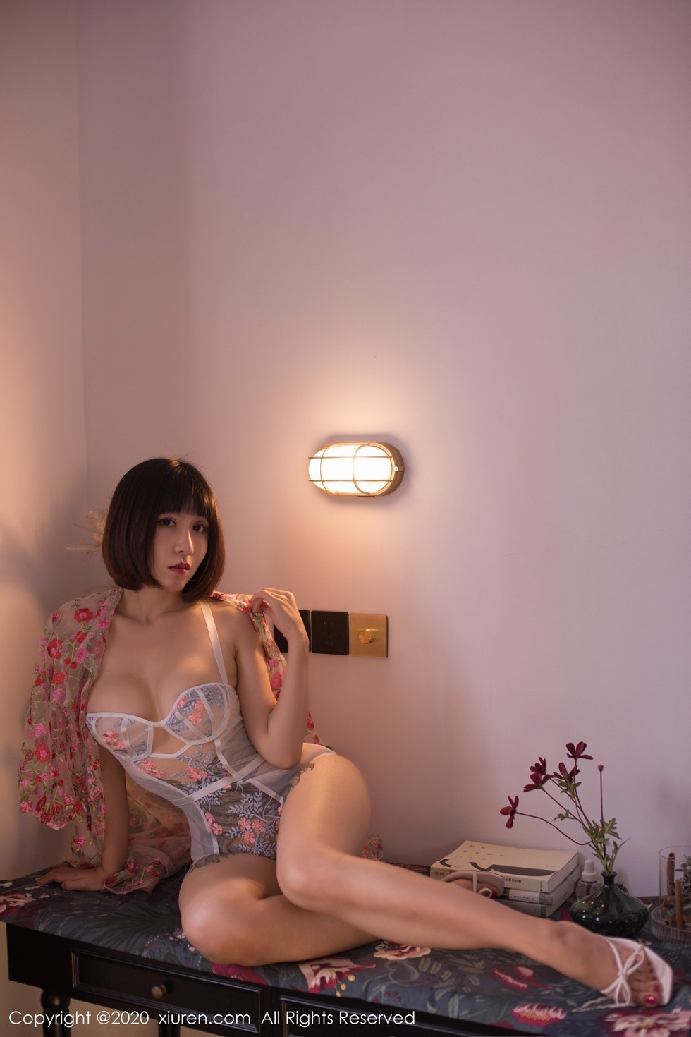 XiuRen第2654期_大美妞安妮斯朵拉私房色戒旗袍配透视内衣秀魔鬼身材诱惑写真53P