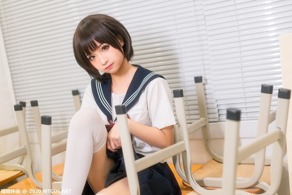 [喵糖映画]JKL.020_JK制服美女教室里性感黑色短裙配白丝袜秀美腿迷人写真25P