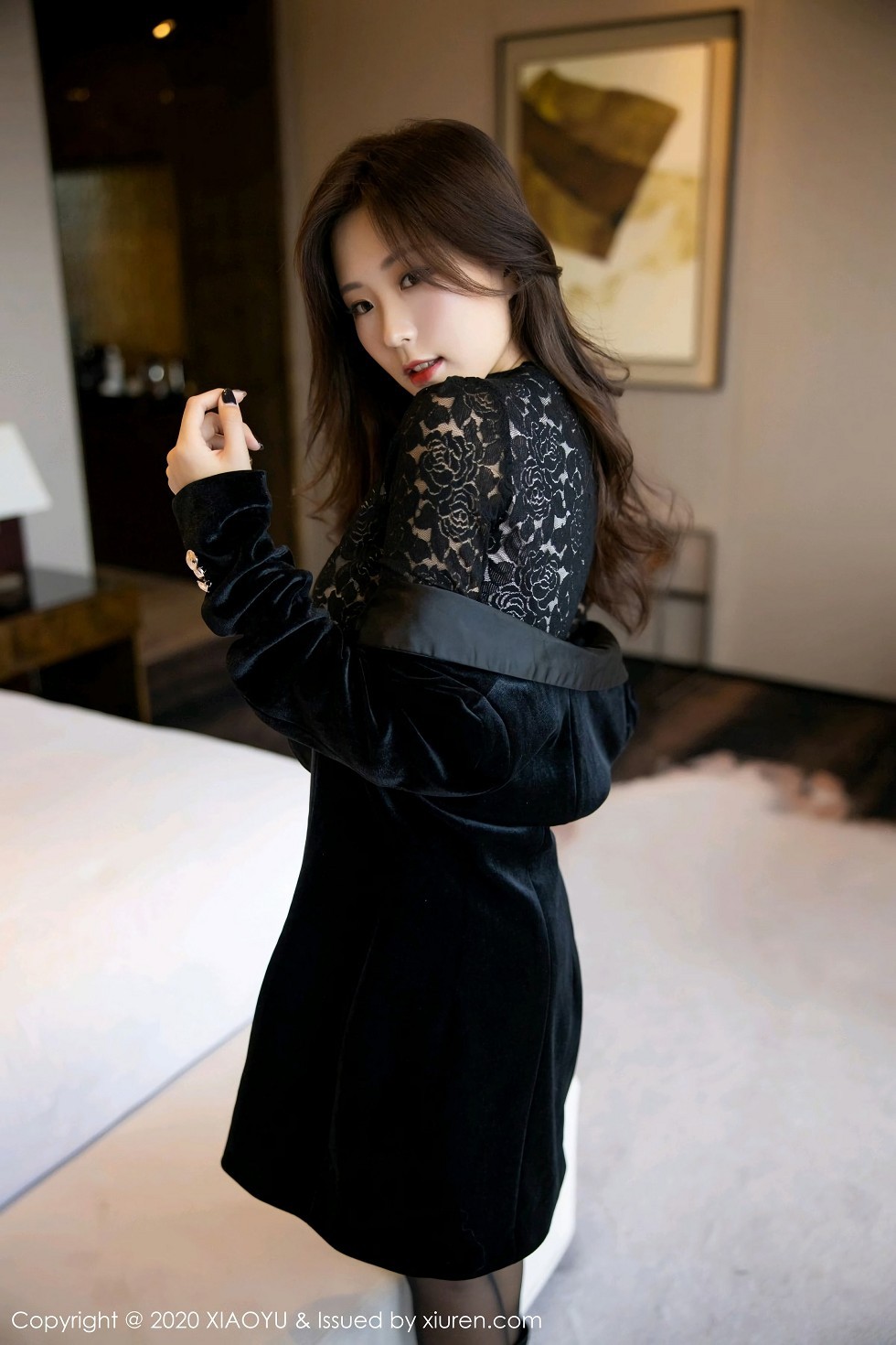 [XiaoYu画语界]Vol.400_嫩模杨紫嫣Cynthia私房床上超薄黑丝裤袜秀翘臀极致诱惑写真83P