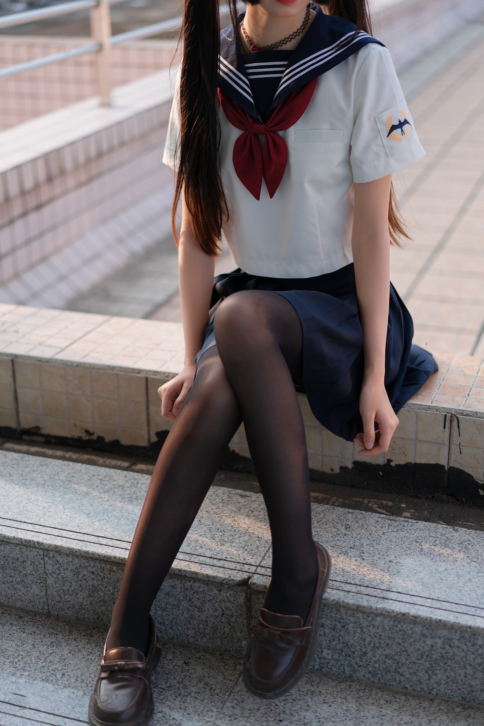 [喵糖映画]JKL.022_JK制服美女教室里性感短裙配黑丝裤袜秀美腿撩人诱惑写真39P