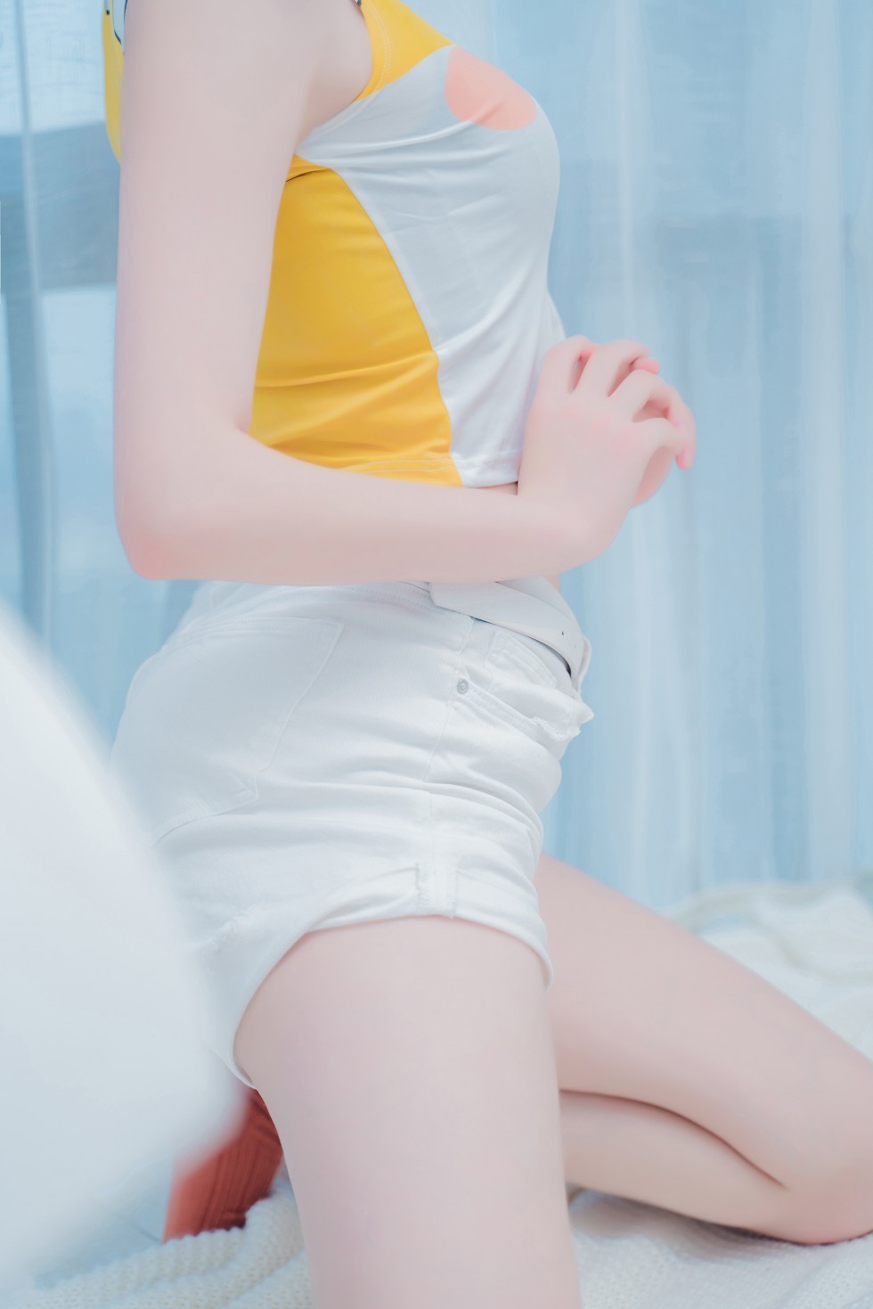 [喵糖映画]Vol.283_纯情美少女私房卡通内衣配牛仔短裤秀白嫩肌肤靓丽迷人写真44P
