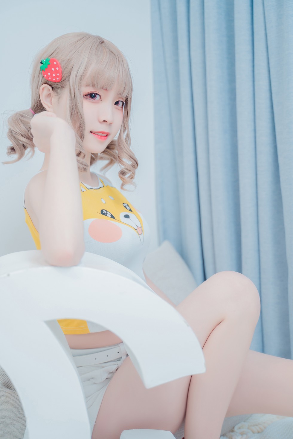 [喵糖映画]Vol.283_纯情美少女私房卡通内衣配牛仔短裤秀白嫩肌肤靓丽迷人写真44P