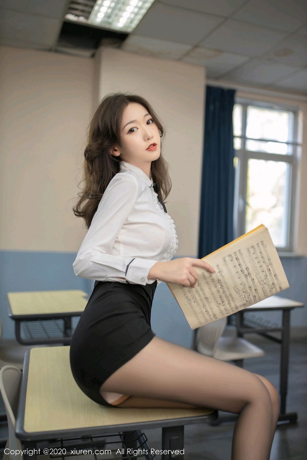XiuRen第2739期_嫩模唐安琪唱诗班老师主题开档黑丝裤袜秀蕾丝内裤极致诱惑写真66P
