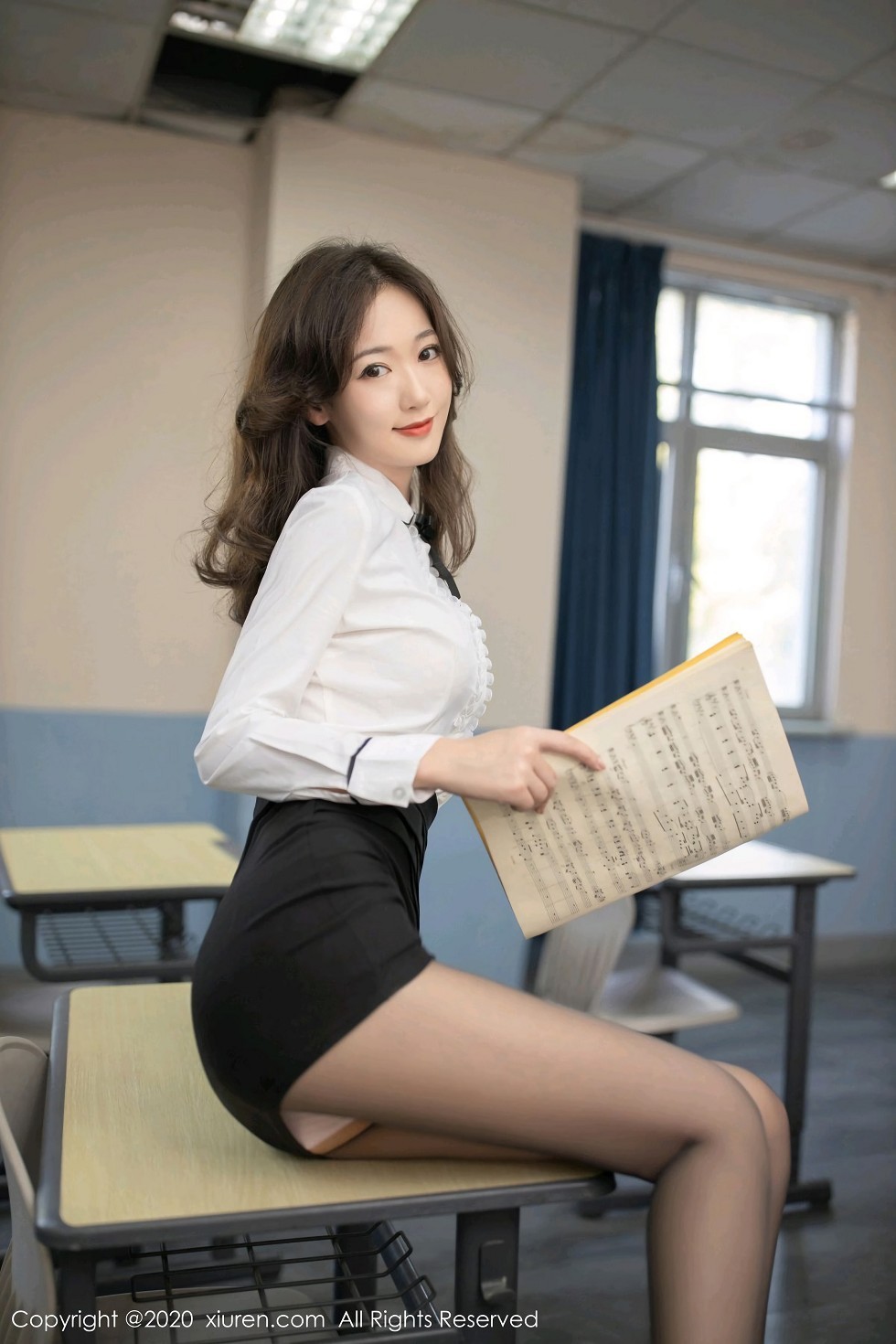 XiuRen第2739期_嫩模唐安琪唱诗班老师主题开档黑丝裤袜秀蕾丝内裤极致诱惑写真66P