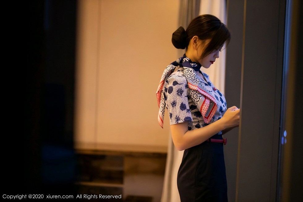 [XiaoYu画语界]Vol.407_嫩模杨紫嫣Cynthia空乘制服主题性感内衣配黑丝裤袜诱惑写真82P