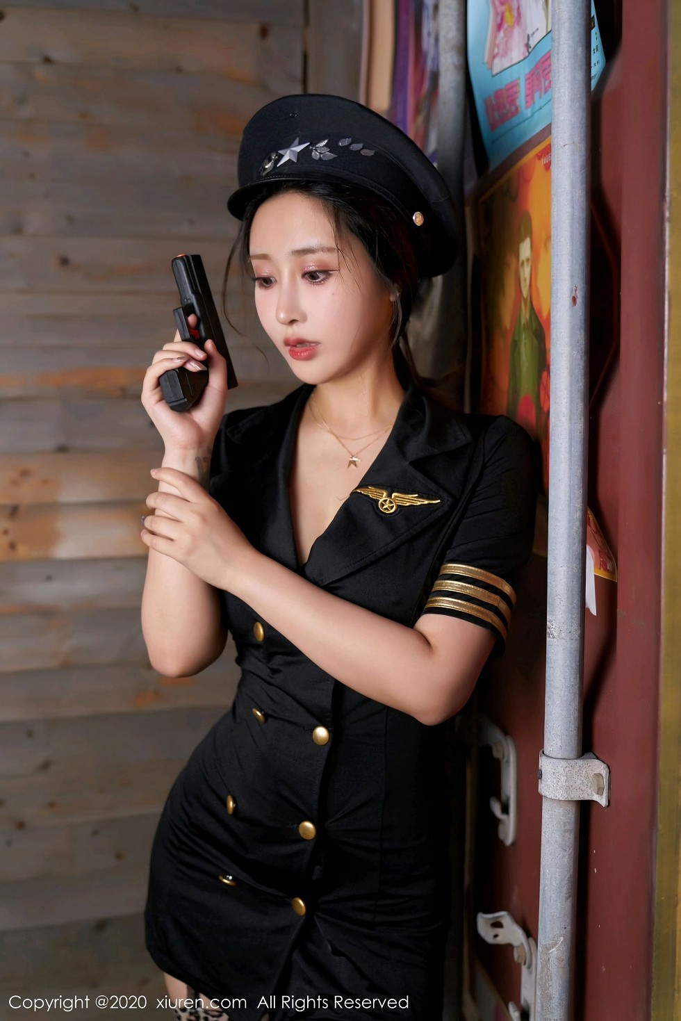XiuRen第2782期_嫩模林子欣Freya心愿旅拍女特务剧情性感服饰配黑丝袜诱惑写真47P