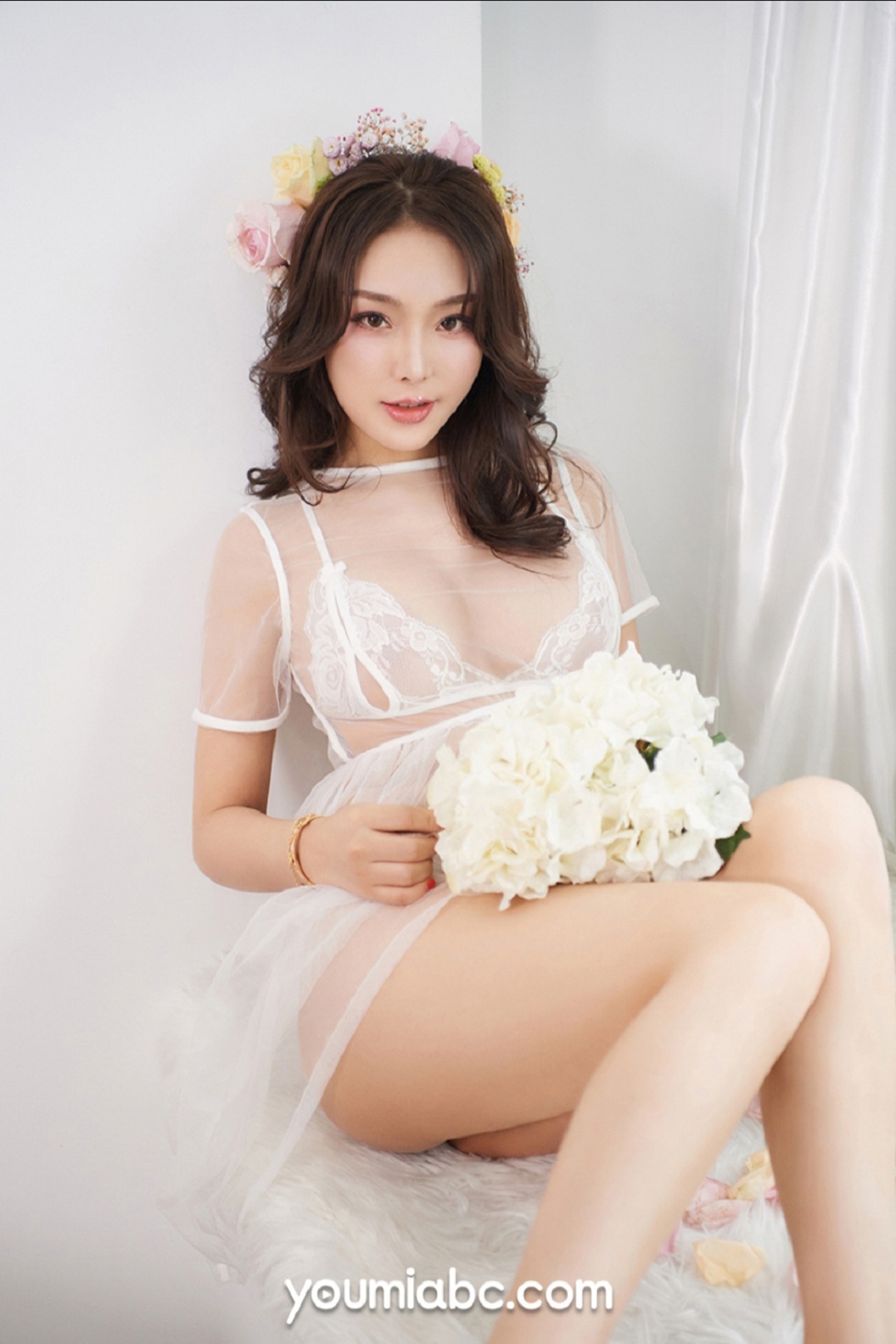 [YouMi尤蜜]Vol.434_嫩模陈圆圆私房白色透视薄纱内衣配蕾丝内裤秀惹火身材诱惑写真30P