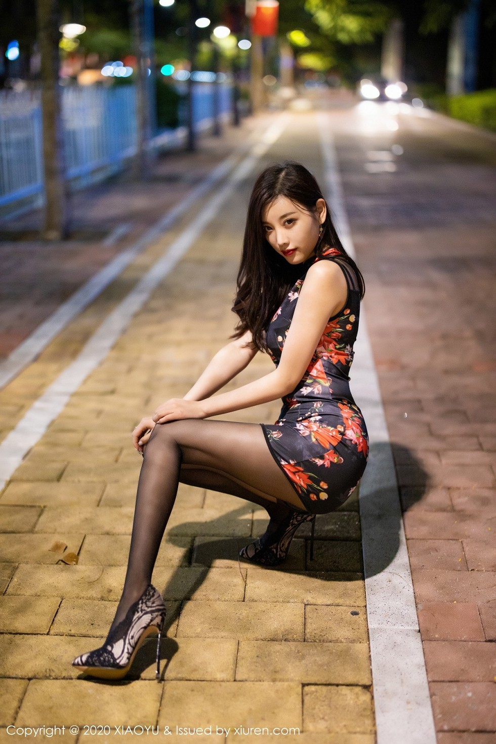 [XiaoYu画语界]Vol.409_女神杨晨晨sugar私房古典旗袍配黑丝裤袜秀完美身材诱惑写真91P