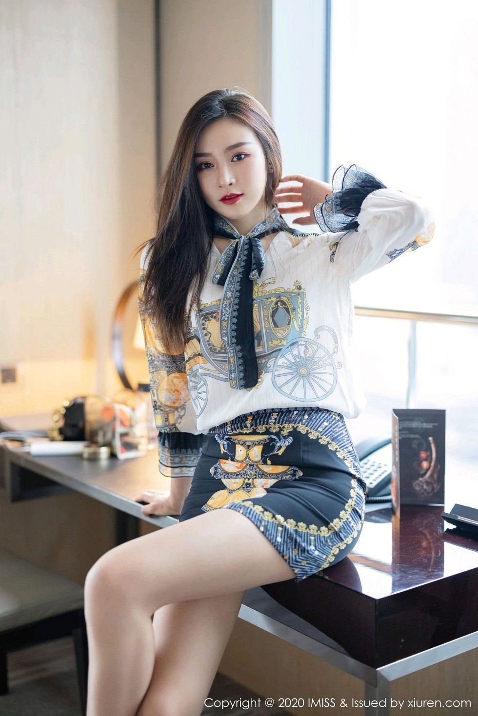 [IMISS爱蜜社]Vol.525_气质美女Vanessa私房床上性感内衣秀完美身材迷人诱惑写真56P