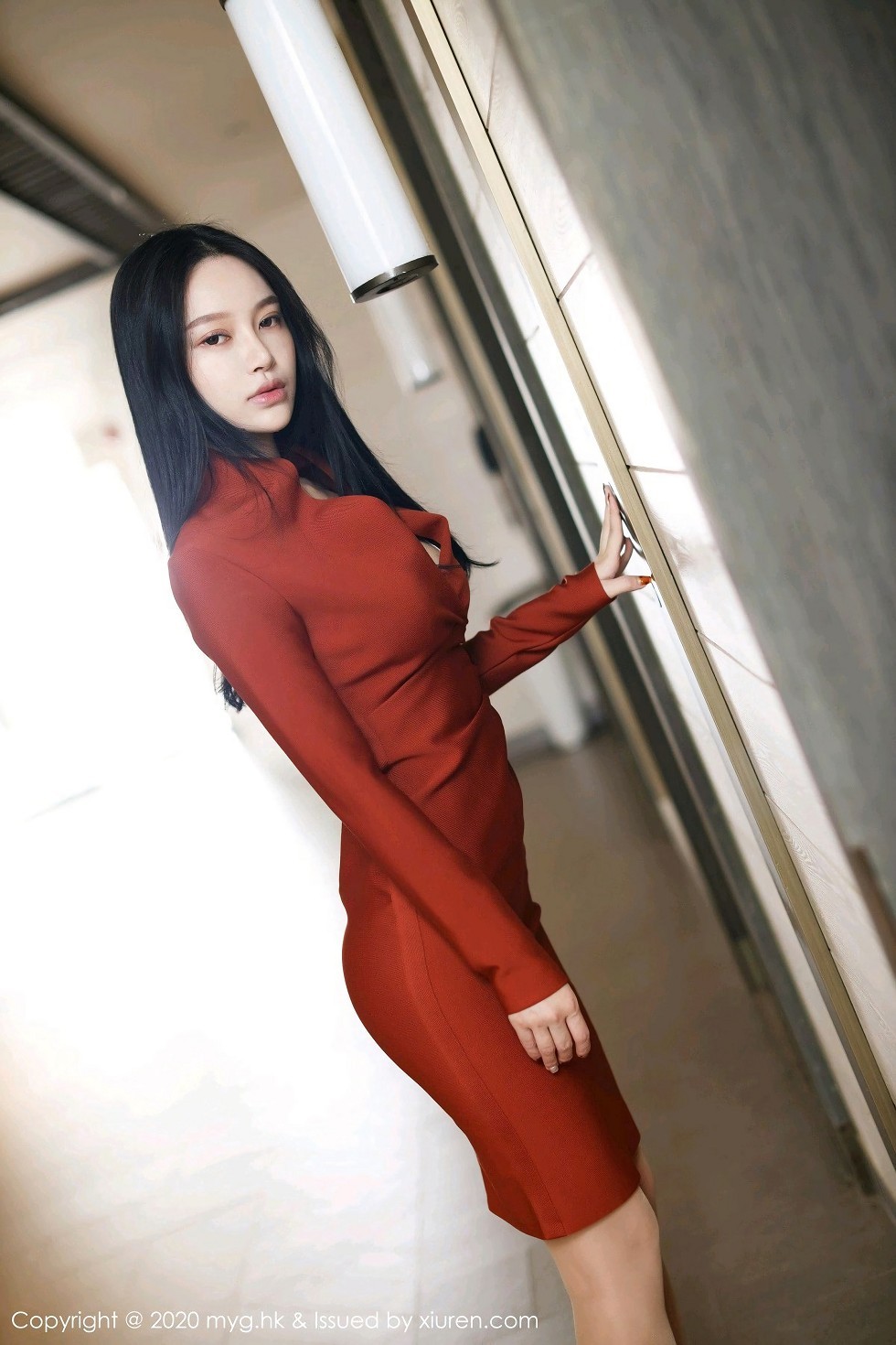 [MyGirl美媛馆]Vol.458_嫩模唐琪儿私房红色长裙OL风格主题肉丝裤袜秀美腿诱惑写真70P