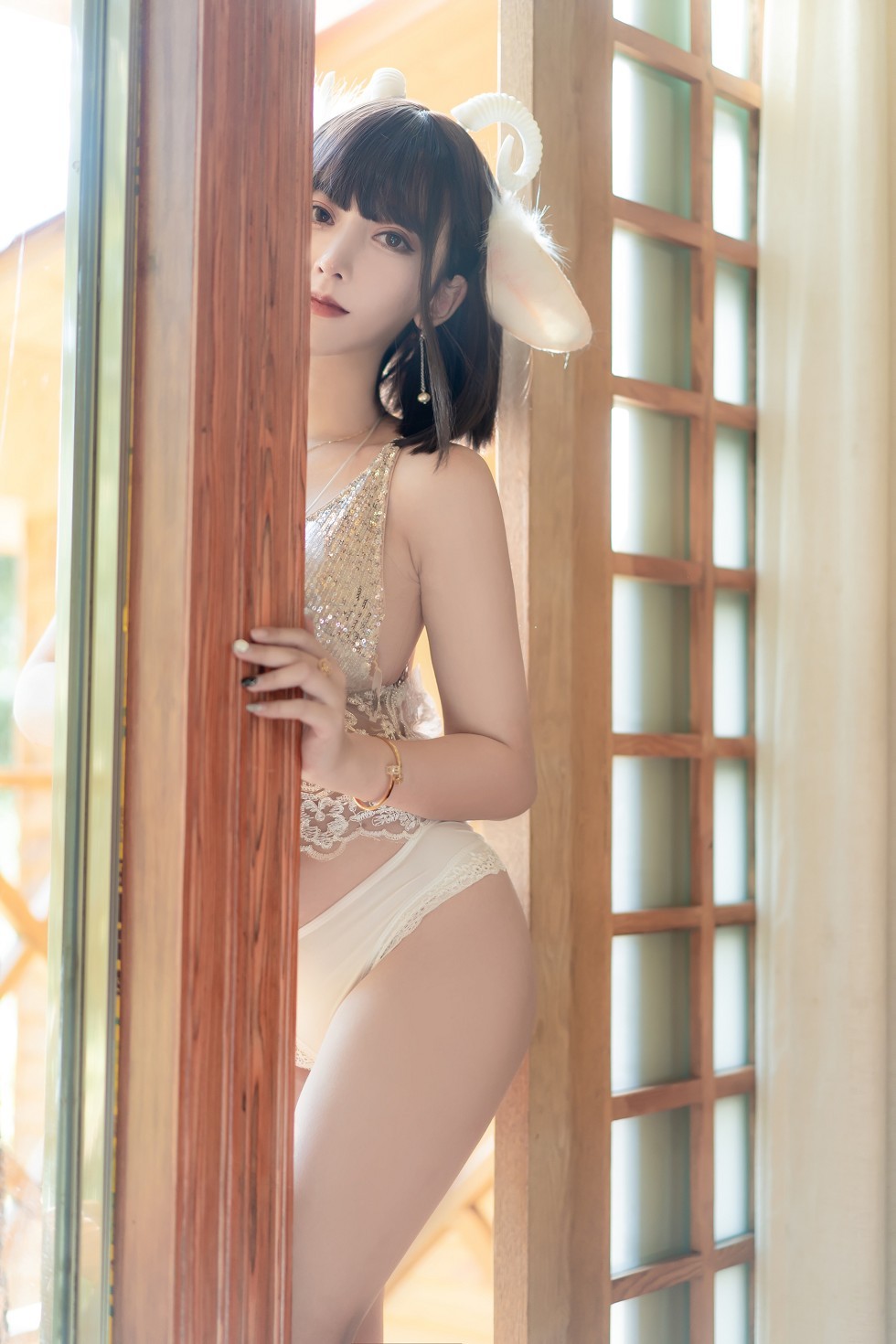 斗鱼主播过期米线线喵小羊装扮性感内衣秀完美身材露豪乳惹火诱惑写真66P