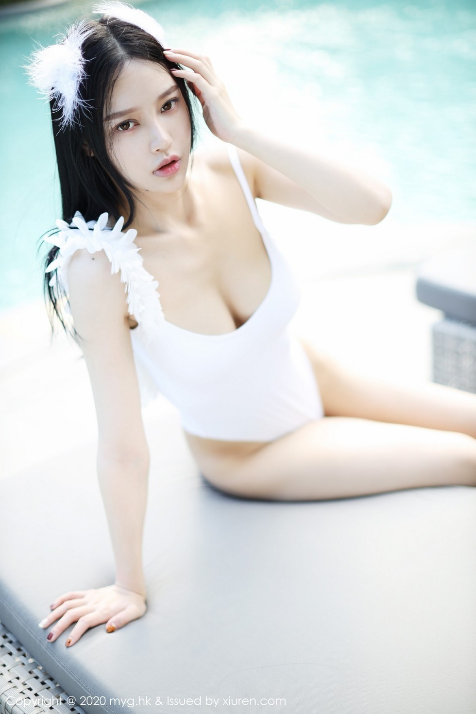 [MyGirl美媛馆]Vol.463_女神唐琪儿户外白色连体泳衣秀白嫩肌肤傲人豪乳诱惑写真75P