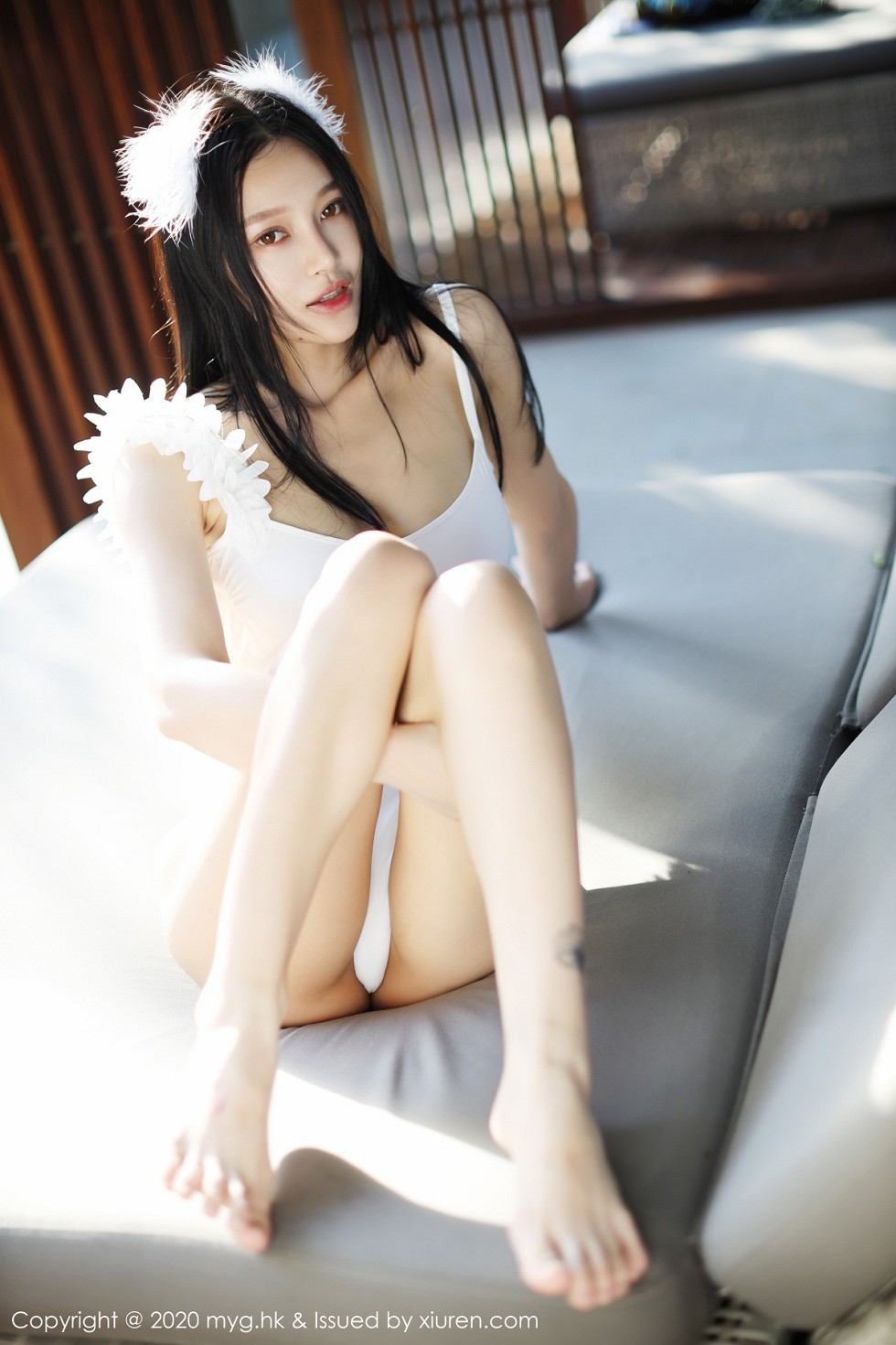 [MyGirl美媛馆]Vol.463_女神唐琪儿户外白色连体泳衣秀白嫩肌肤傲人豪乳诱惑写真75P
