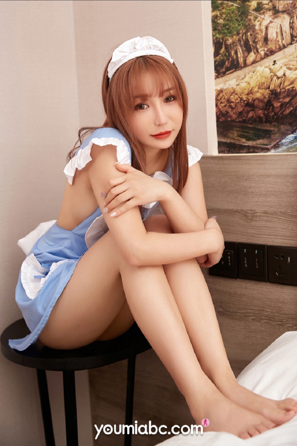 [YouMi尤蜜]Vol.474_嫩模Cookie私房真空女仆装+真空吊带裙秀惹火身材诱惑写真44P