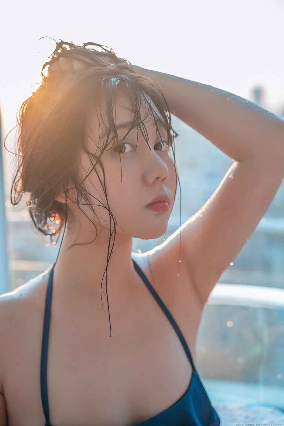 微博福利姬镜酱泳池性感蓝色比基尼秀迷人身材撩人诱惑写真61P