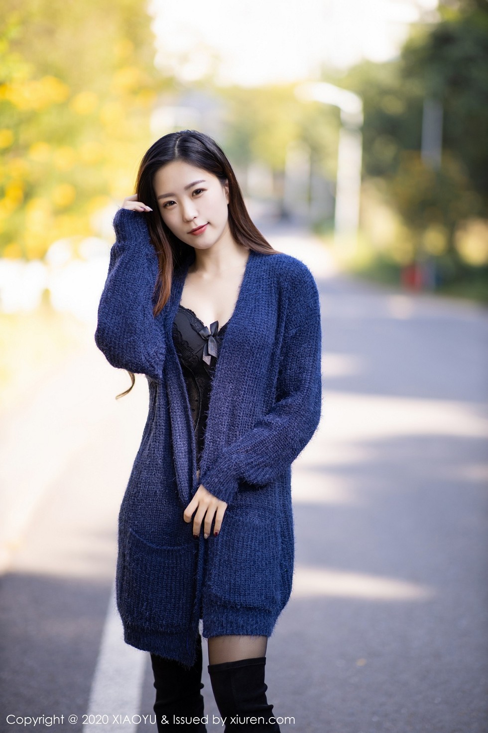 [XiaoYu画语界]Vol.422_嫩模杨紫嫣Cynthia户外车拍主题情趣内衣配黑丝吊袜诱惑写真72P