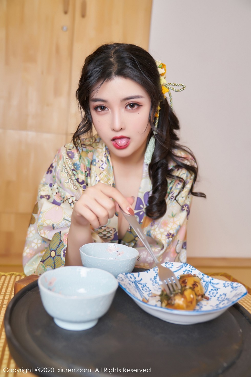 XiuRen第2853期_嫩模韩静安私房花色性感和服半撩露白嫩翘臀美腿完美诱惑写真65P