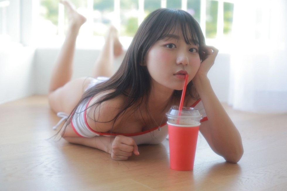 韩国妹子EunjiPyo性感比基尼系列秀完美身材迷人写真118P