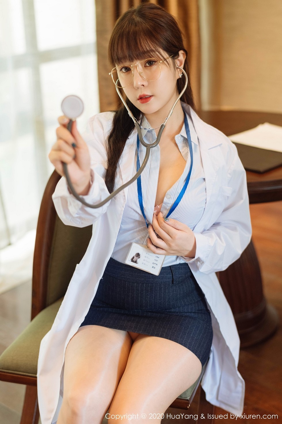[HuaYang花漾]Vol.334_女神王雨纯西双版纳旅拍医生剧情主题超薄肉丝裤袜诱惑写真73P