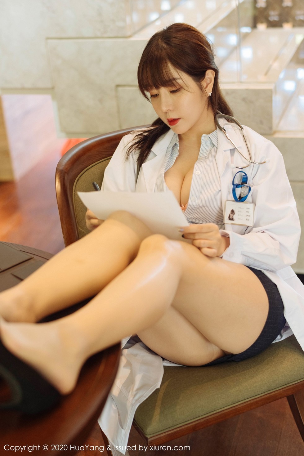 [HuaYang花漾]Vol.334_女神王雨纯西双版纳旅拍医生剧情主题超薄肉丝裤袜诱惑写真73P