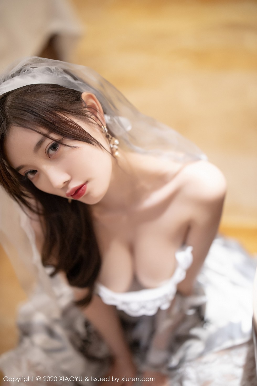 [XiaoYu画语界]Vol.423_女神杨晨晨sugar私房薄透婚纱配情趣内裤秀火辣身材诱惑写真61P