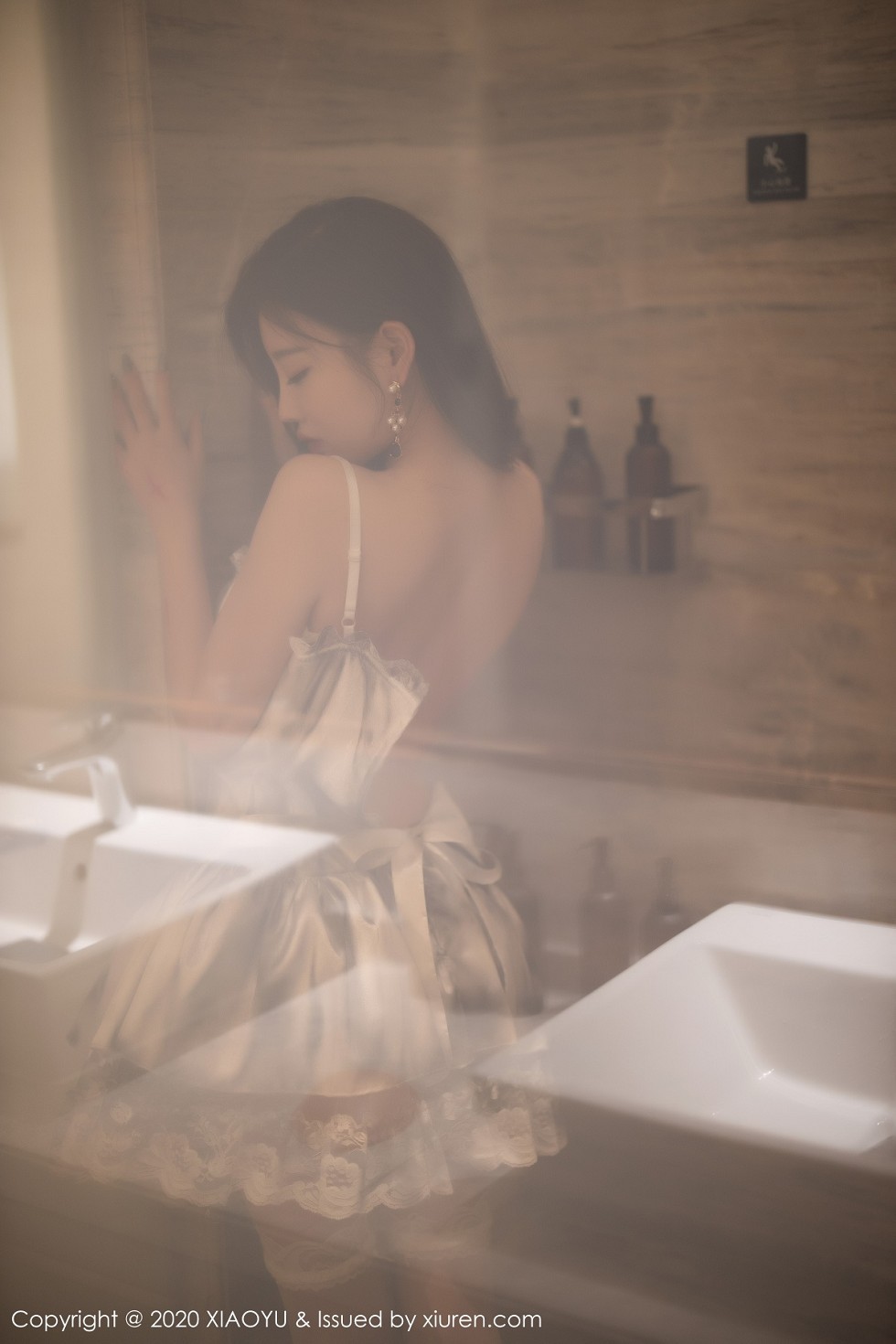 [XiaoYu画语界]Vol.423_女神杨晨晨sugar私房薄透婚纱配情趣内裤秀火辣身材诱惑写真61P
