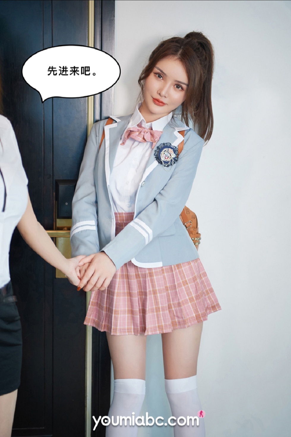 [YouMi尤蜜]Vol.488_尤蜜合辑之模特李多多＆陈宇曦私密约会主题半脱撩人诱惑写真67P
