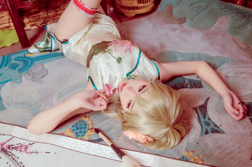 网络美女__KETTOE-V家GUMI旗袍+王者荣耀妲己主题秀完美身材性感写真16P