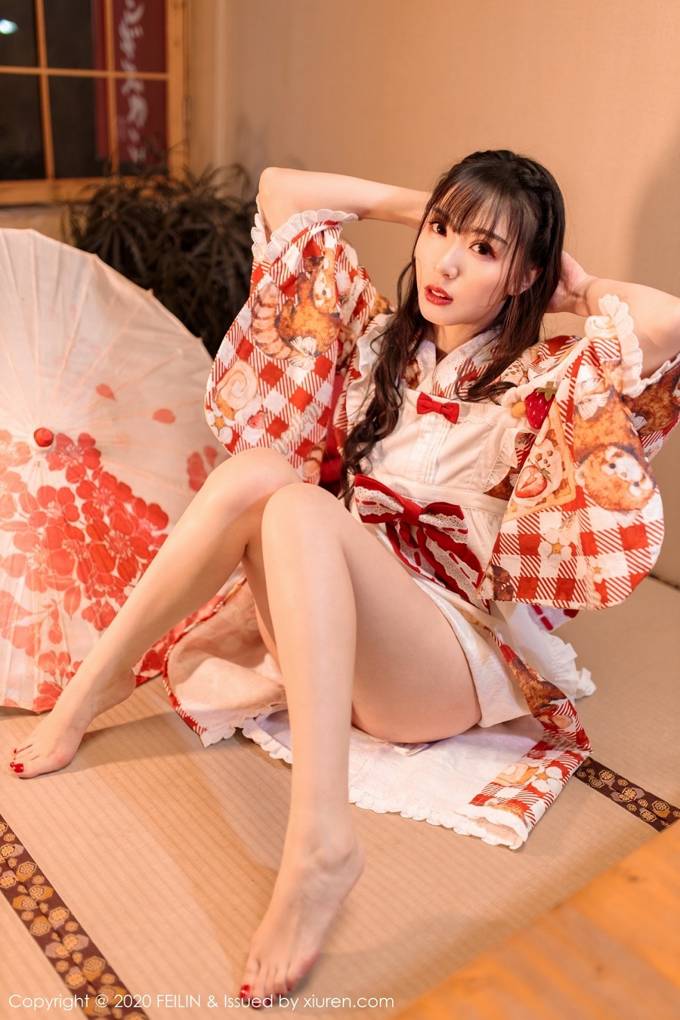 [FeiLin嗲囡囡]VOL.266_嫩模小波多私房日系风团花锦簇半脱秀凹凸身材诱惑写真50P