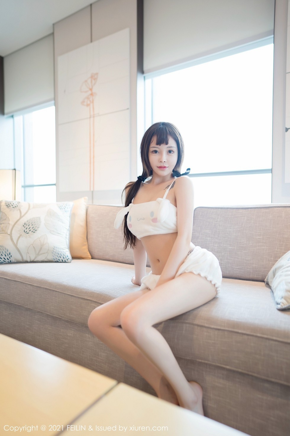 [FeiLin嗲囡囡]VOL.271_嫩模哩哩呀私房粉色卡通连体内衣秀完美身材迷人诱惑写真43P