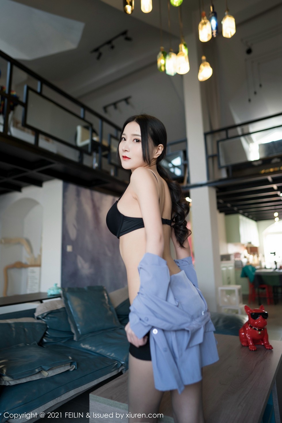 [FeiLin嗲囡囡]VOL.275_嫩模林煊煊职场秘书OL制服脱衬衣露性感黑色内衣诱惑写真44P